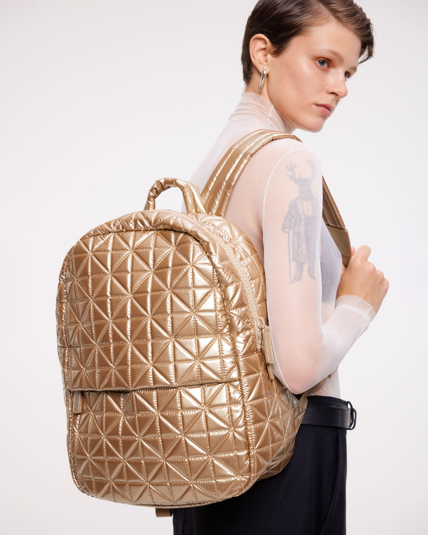 Vee Backpack Gold Metallic