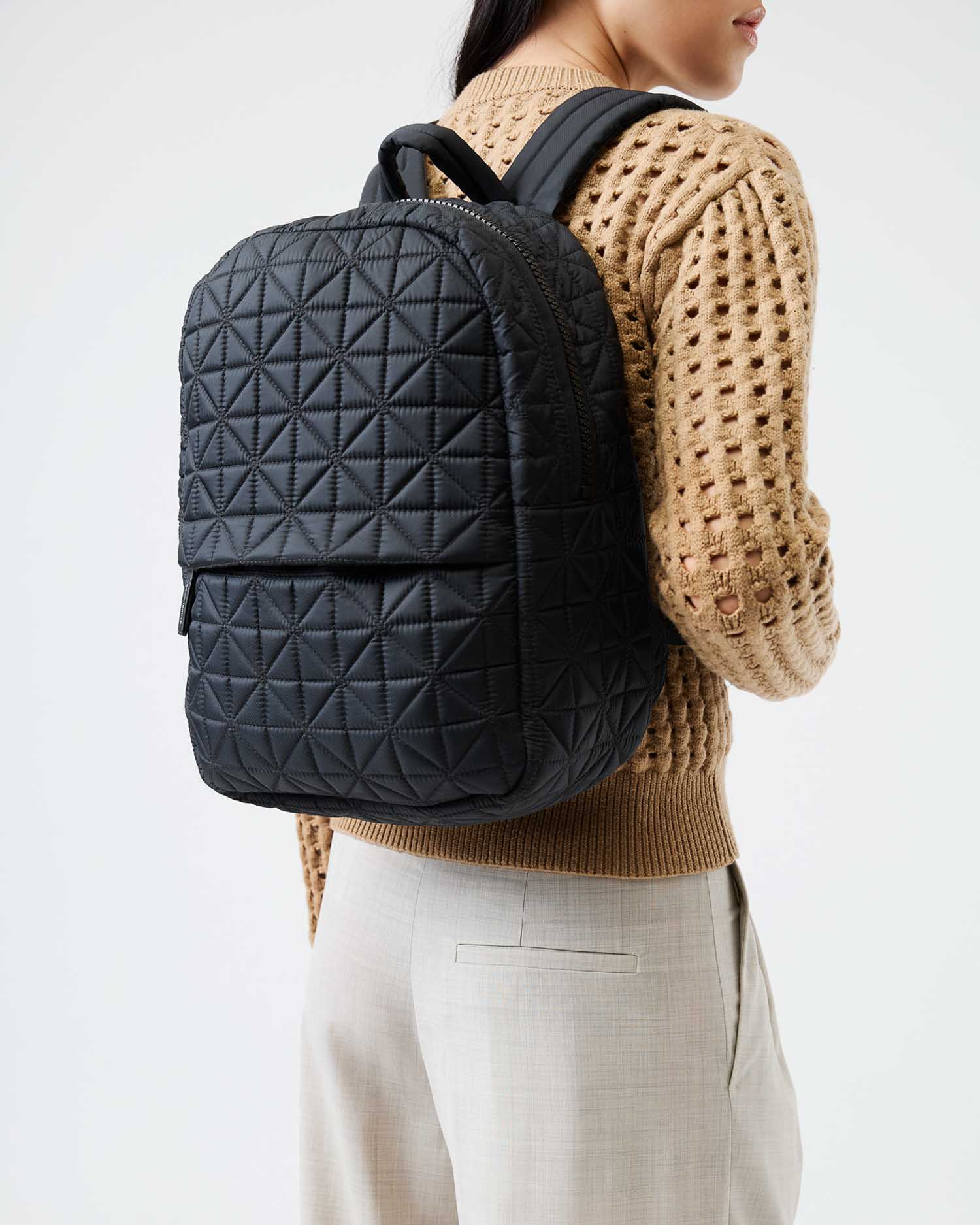 Vee Backpack Black