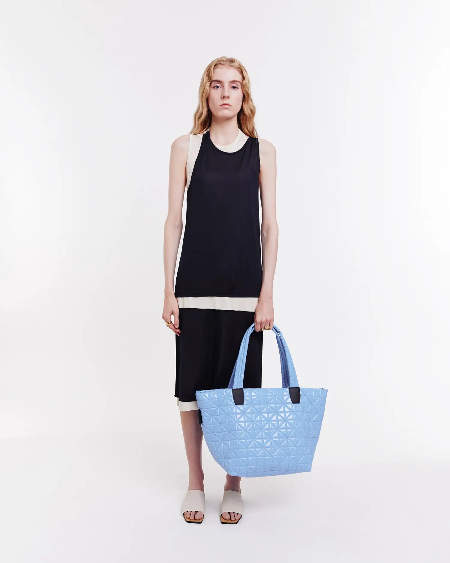 Vee Tote Medium Cerulean Vinyl