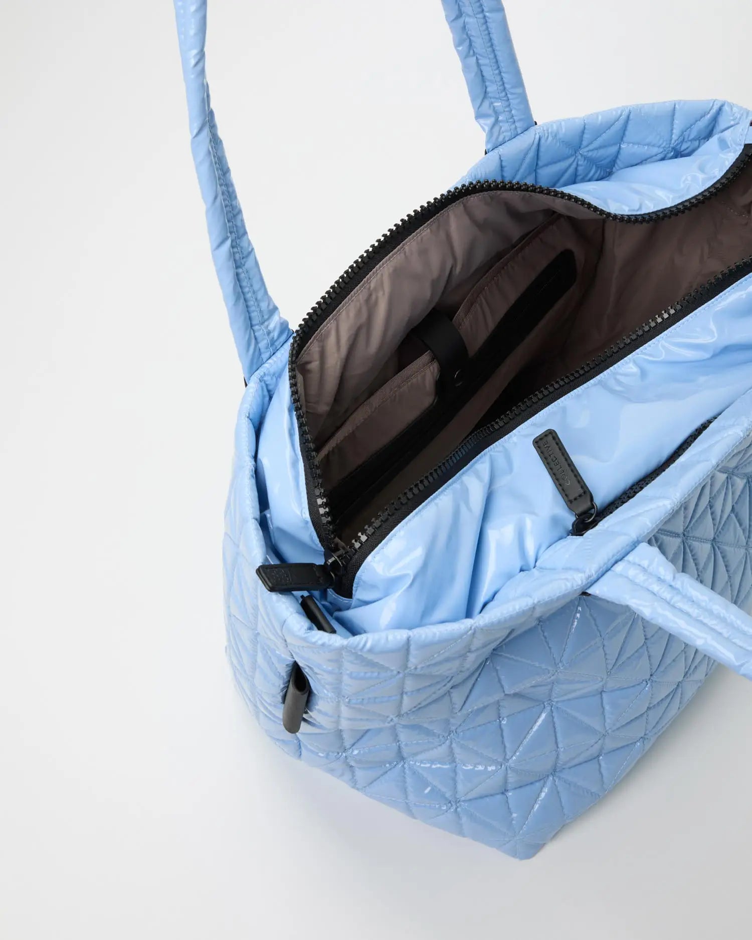 Vee Tote Medium Cerulean Vinyl